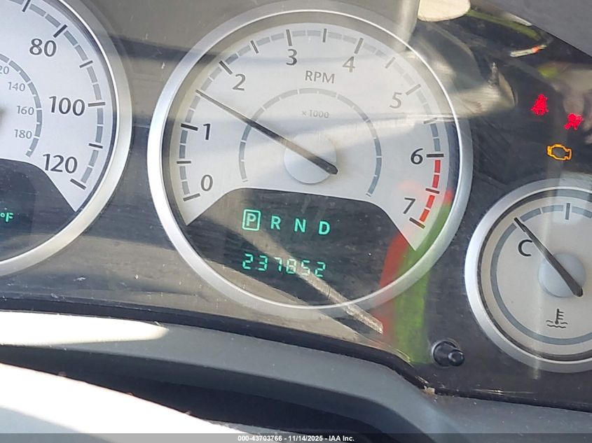 2010 Chrysler Town & Country Touring VIN: 2A4RR5D13AR266594 Lot: 43703766