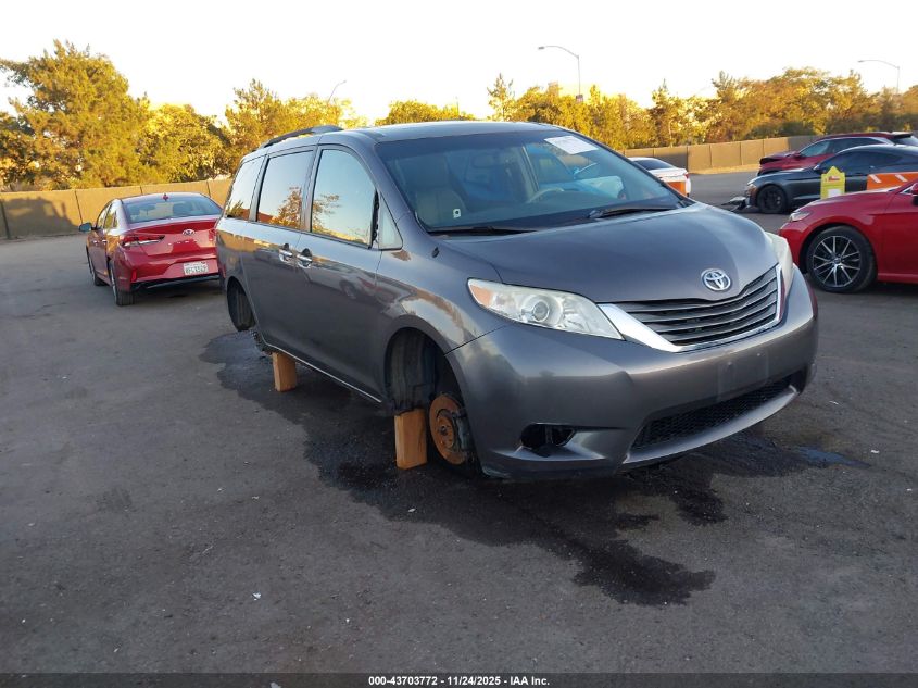 TOYOTA SIENNA XLE V6 8 PASSENGER