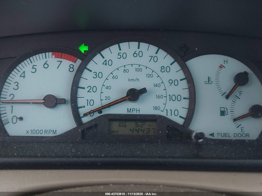 2T1BR38E03C032604 2003 TOYOTA COROLLA photo no. 7