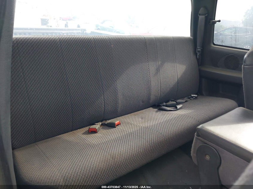 2001 Dodge Ram 1500 St VIN: 3B7HC12YX1G199218 Lot: 43703847