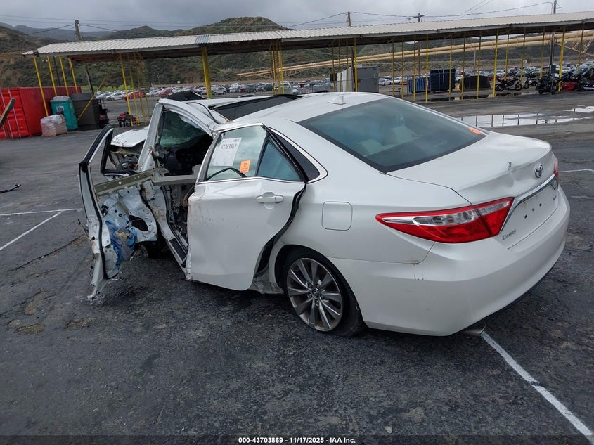 4T1BK1FK6GU576241 2016 TOYOTA CAMRY photo no. 3