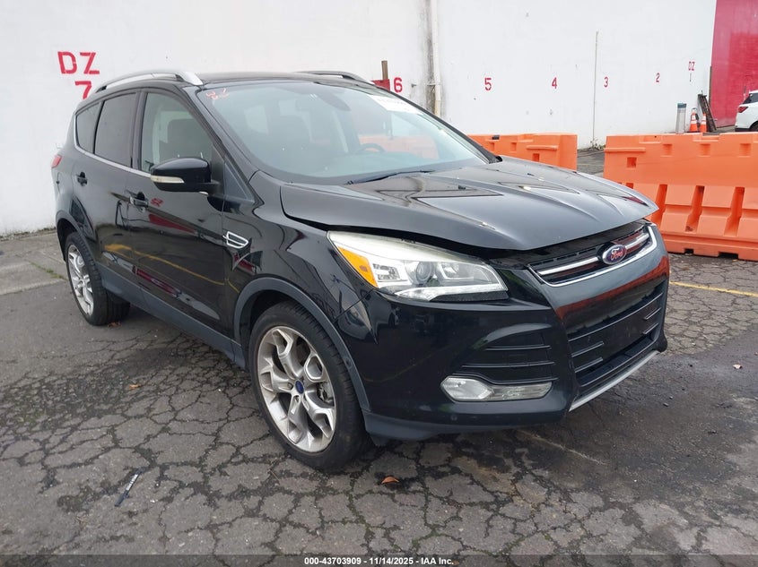 FORD ESCAPE TITANIUM