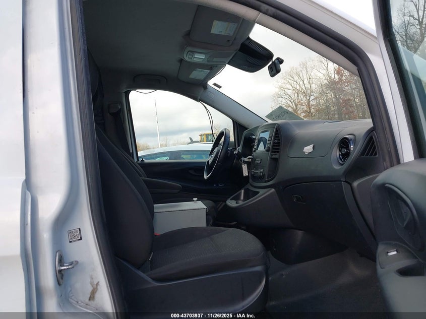 W1YV0BEY6M3946278 2021 MERCEDES-BENZ METRIS photo no. 5