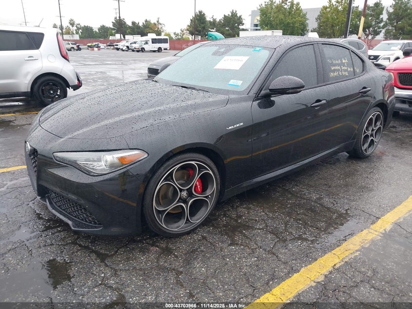ZARFAMBN8N7663554 2022 ALFA ROMEO GIULIA photo no. 2