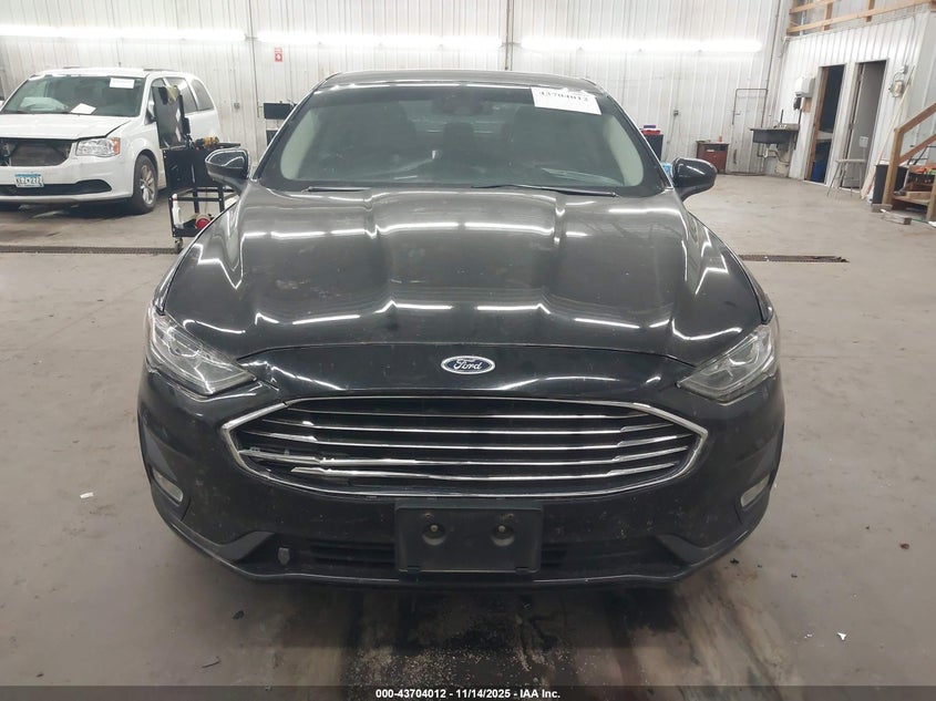 2019 Ford Fusion Se VIN: 3FA6P0HD4KR284092 Lot: 43704012
