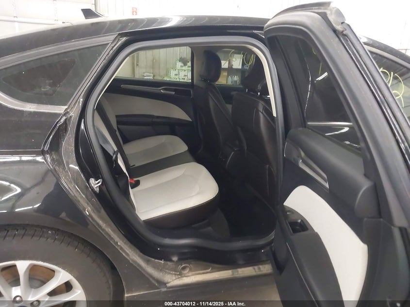 2019 Ford Fusion Se VIN: 3FA6P0HD4KR284092 Lot: 43704012