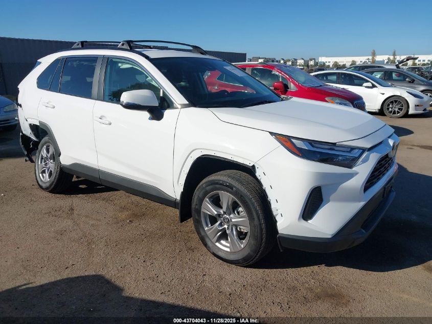 TOYOTA RAV4 XLE