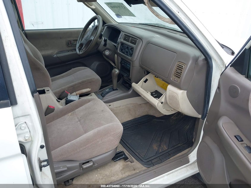 JA4LS31H3YP005719 2000 MITSUBISHI MONTERO SPORT photo no. 5