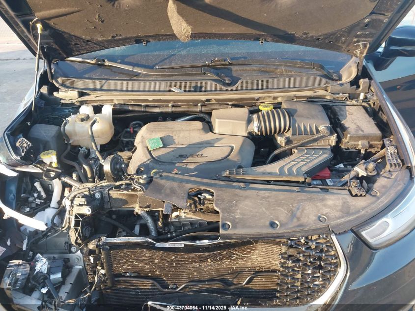 2022 Chrysler Pacifica Touring L VIN: 2C4RC1BG9NR158638 Lot: 43704064