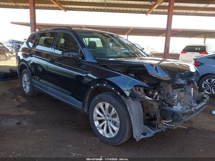 VOLKSWAGEN TIGUAN 2.0T S