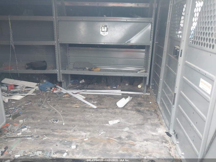 2018 Chevrolet Express 2500 Work Van VIN: 1GCWGAFBXJ1272569 Lot: 43704122