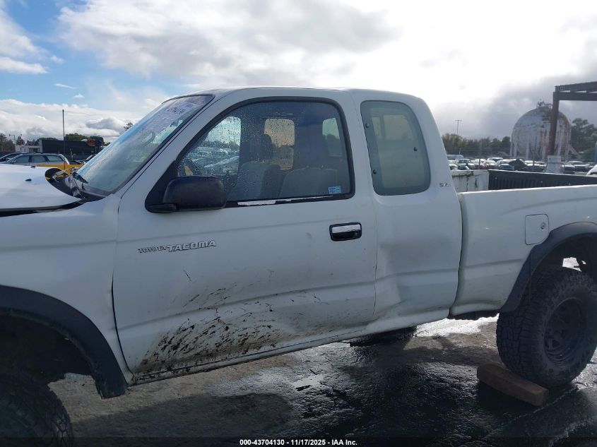 1998 Toyota Tacoma Base V6 VIN: 4TAWN72NXWZ083966 Lot: 43704130