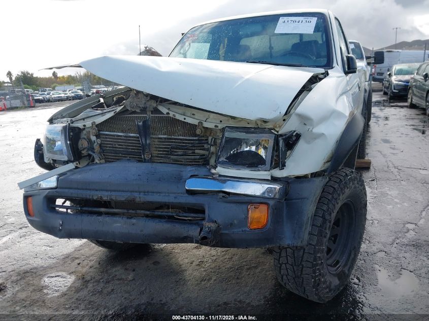 1998 Toyota Tacoma Base V6 VIN: 4TAWN72NXWZ083966 Lot: 43704130