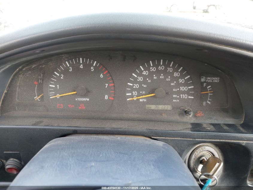 1998 Toyota Tacoma Base V6 VIN: 4TAWN72NXWZ083966 Lot: 43704130