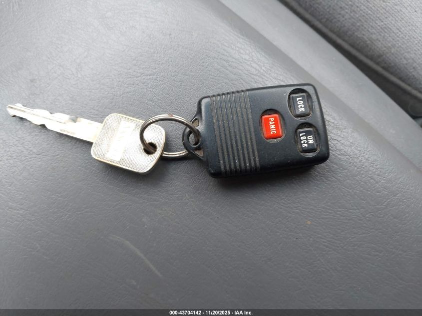 1997 Ford F-150 Lariat/Standard/Xl/Xlt VIN: 1FTDX1764VKA95736 Lot: 43704142