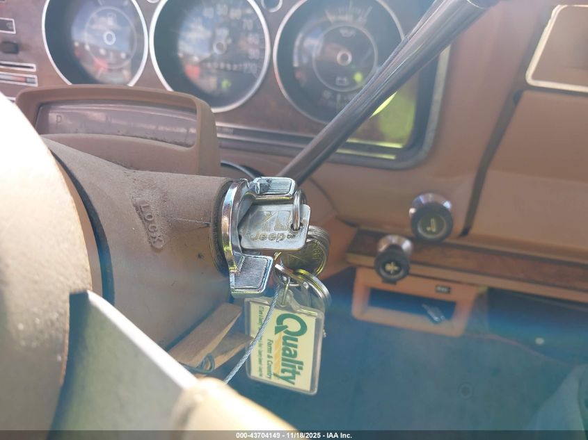 1985 Jeep Grand Wagoneer VIN: 1JCNJ15N2FT065788 Lot: 43704149