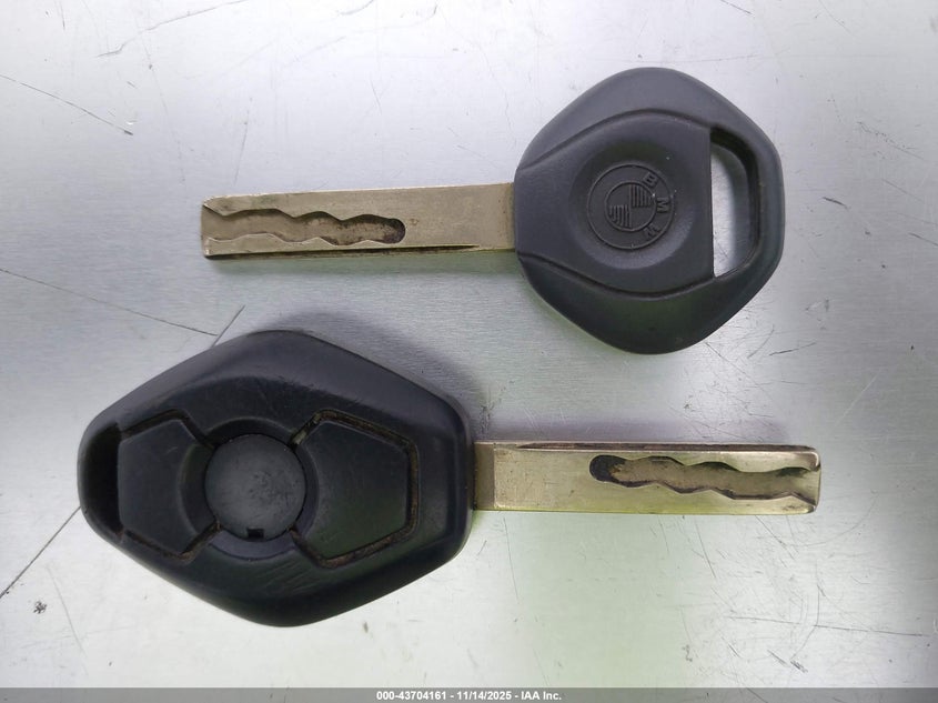 2001 BMW 330Ci VIN: WBABN53471JU35967 Lot: 43704161