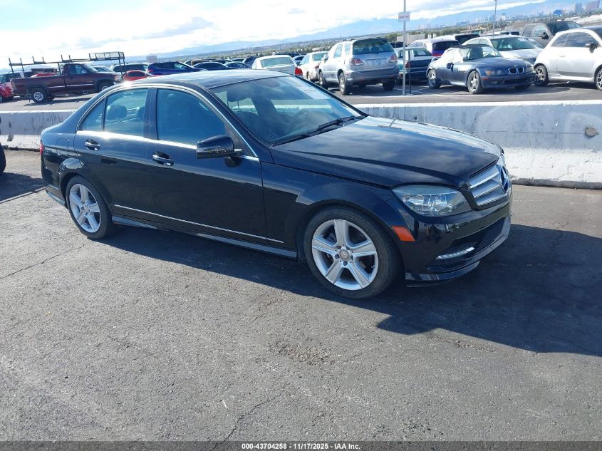 MERCEDES-BENZ C-CLASS LUXURY/SPORT