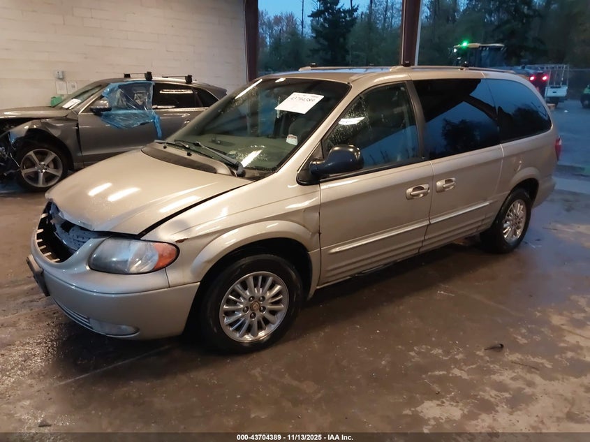 2C8GT64L72R593425 2002 CHRYSLER TOWN & COUNTRY photo no. 2