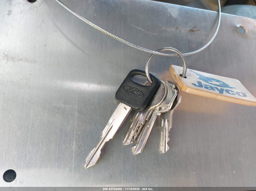 1999 Ford Econoline E450 Super Duty Cutwy Rv VIN: 1FDXE40S6XHB08798 Lot: 43704408