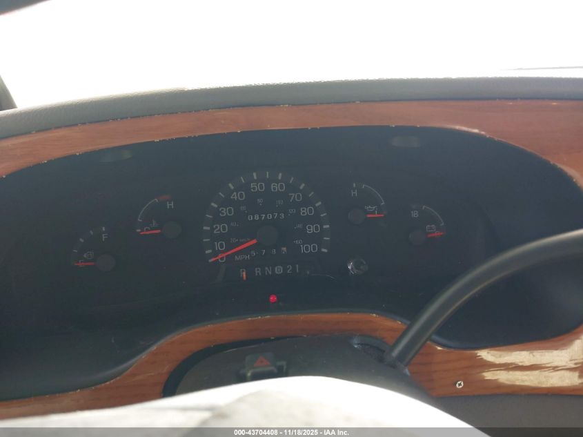 1999 Ford Econoline E450 Super Duty Cutwy Rv VIN: 1FDXE40S6XHB08798 Lot: 43704408