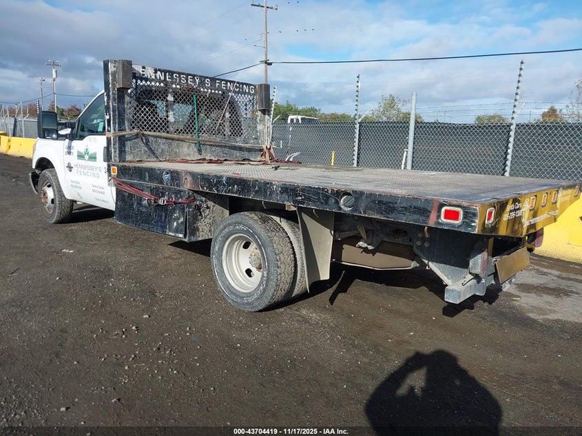 1FDRF3GT8FEC92639 2015 FORD F350 photo no. 3