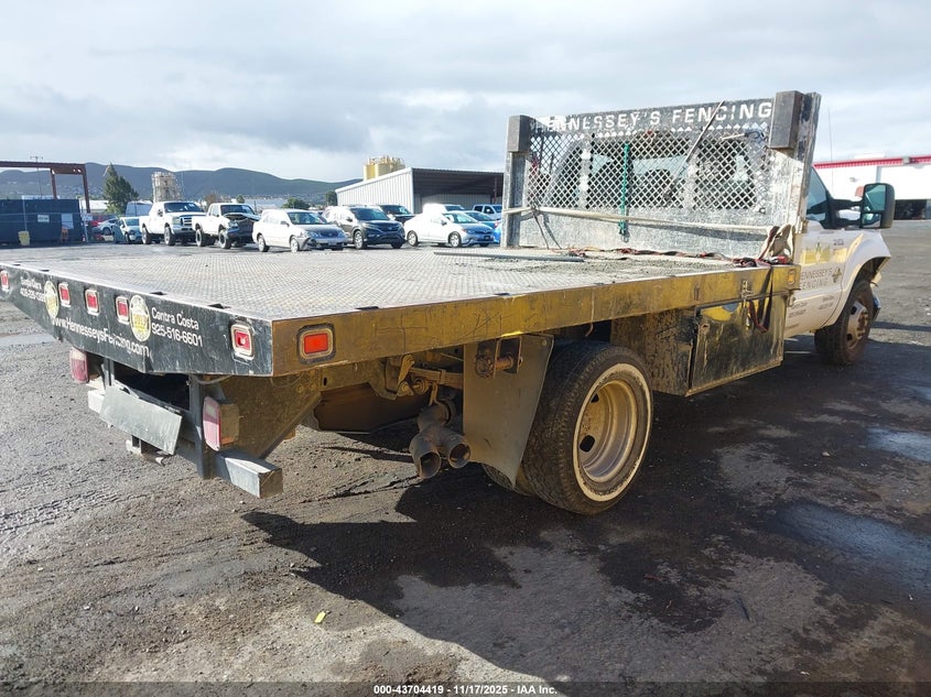 1FDRF3GT8FEC92639 2015 FORD F350 photo no. 4
