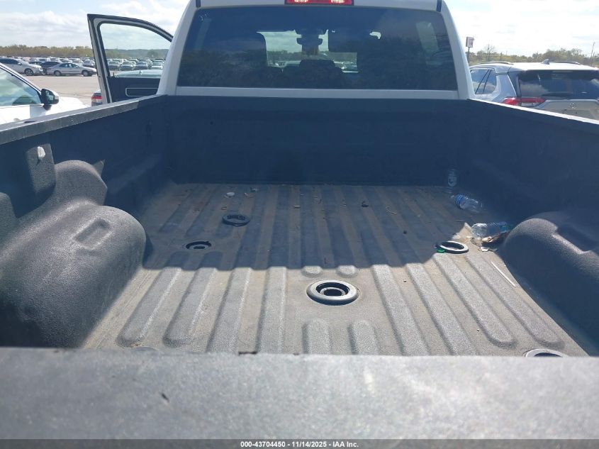 2024 Ram 3500 Big Horn 4X4 8' Box VIN: 3C63R3HL5RG339226 Lot: 43704450