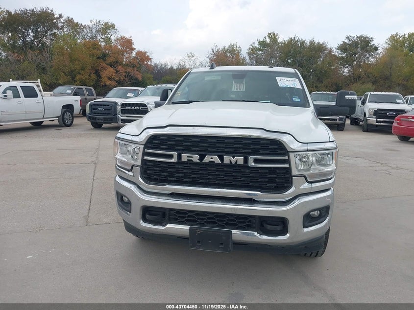2024 Ram 3500 Big Horn 4X4 8' Box VIN: 3C63R3HL5RG339226 Lot: 43704450