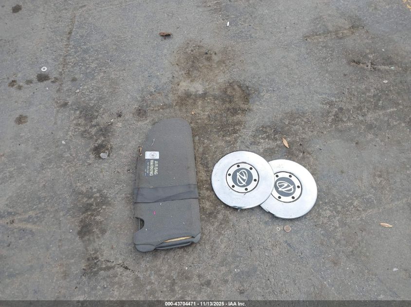 2001 Oldsmobile Aurora 4.0 VIN: 1G3GS64C114109870 Lot: 43704471