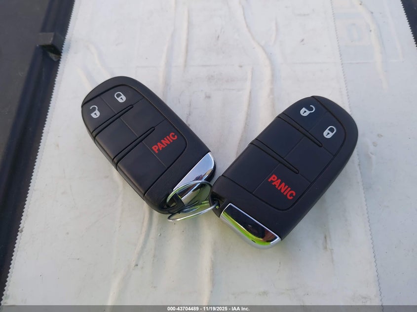 2021 Jeep Renegade Latitude 4X4 VIN: ZACNJDBB9MPM93991 Lot: 43704489