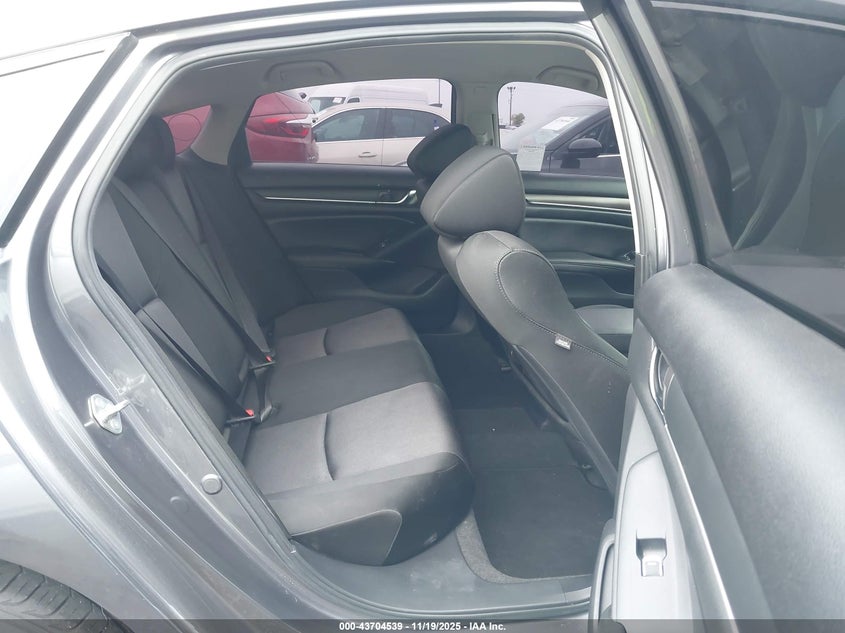 2020 HONDA ACCORD auction photo 8