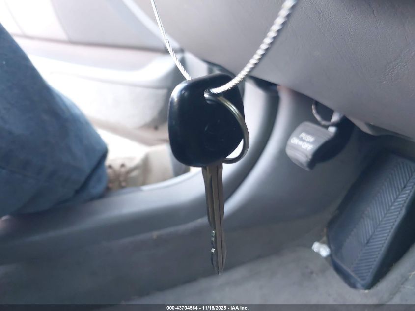 2003 Toyota Avalon Xls VIN: 4T1BF28B93U288618 Lot: 43704564