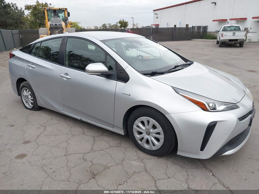 TOYOTA PRIUS LE