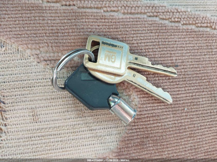 1984 Chevrolet G30 VIN: 2GBJG31M5E4114402 Lot: 43704581