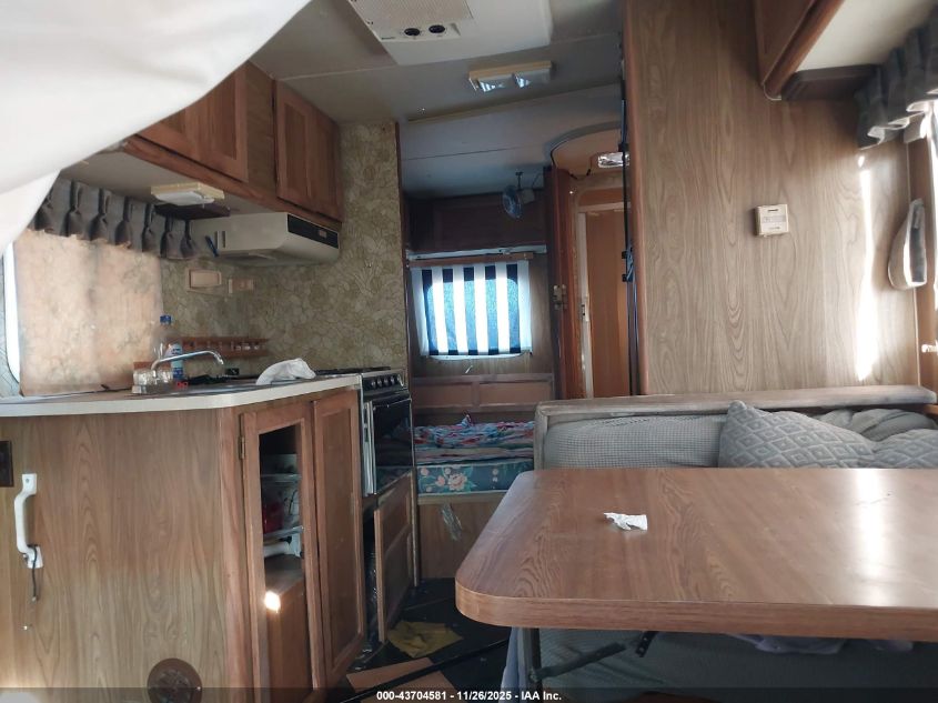 1984 Chevrolet G30 VIN: 2GBJG31M5E4114402 Lot: 43704581