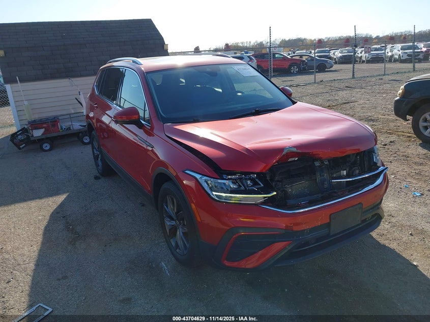 VOLKSWAGEN TIGUAN 2.0T SE