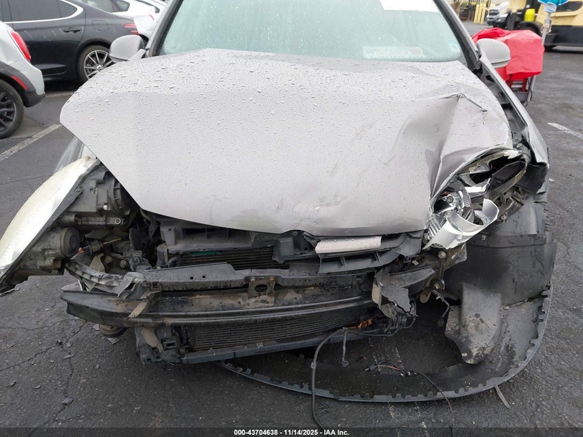 2007 Volkswagen Rabbit 4-Door VIN: WVWDS71K27W166628 Lot: 43704638