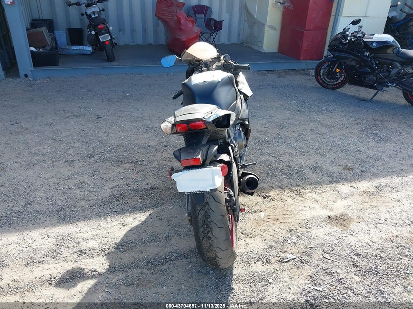 2026 Suzuki Gsx-R600 VIN: JS1GN7FA5T7100447 Lot: 43704657