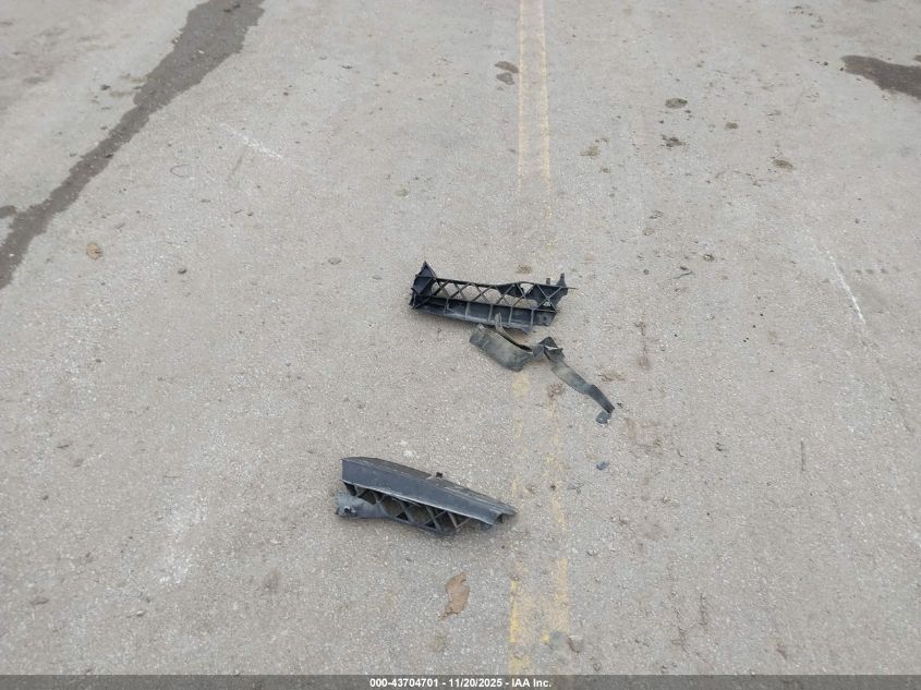 2007 Ford Fusion S VIN: 3FAHP06ZX7R185615 Lot: 43704701