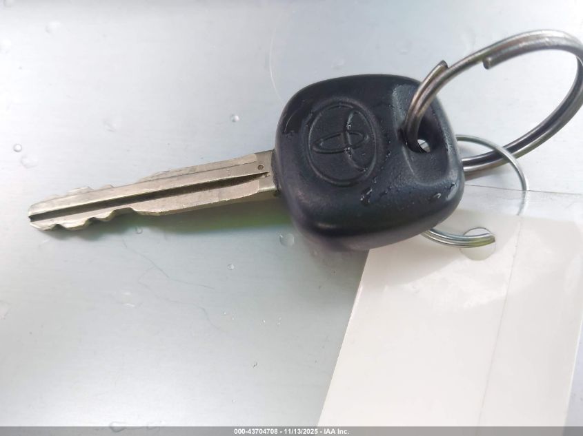 2004 Toyota Sequoia Limited V8 VIN: 5TDZT38A44S231628 Lot: 43704708