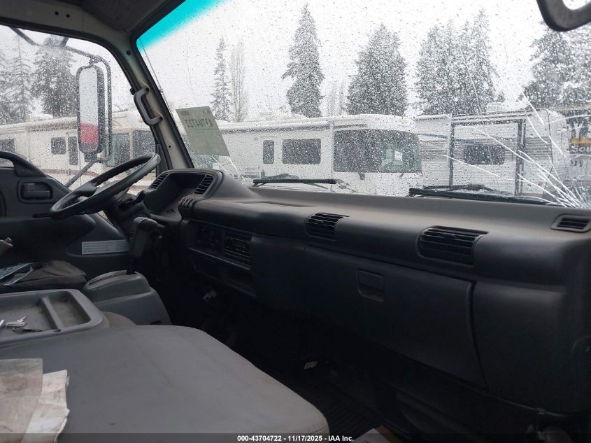 2007 GMC W5500 Dsl Reg VIN: J8DE5B16877903390 Lot: 43704722