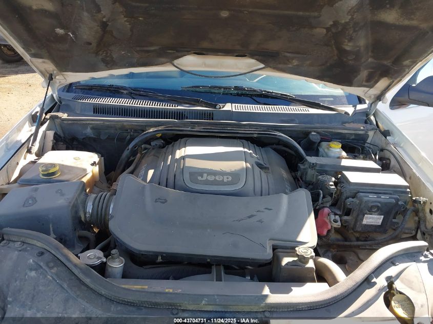 2005 Jeep Grand Cherokee Limited VIN: 1J4HR58265C698870 Lot: 43704731