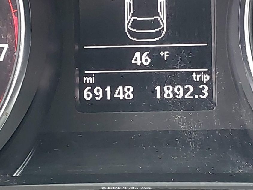 2018 Volkswagen Passat 2.0T R-Line/2.0T S VIN: 1VWAA7A33JC043909 Lot: 43704742