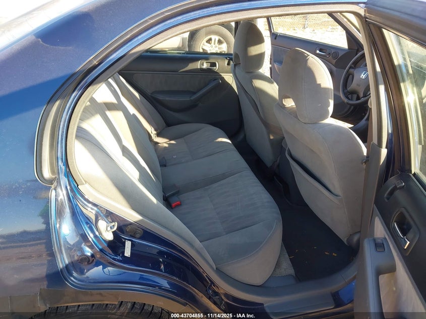 2HGES26705H538461 2005 HONDA CIVIC photo no. 8