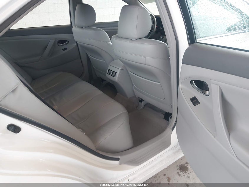 2007 Toyota Camry Hybrid VIN: JTNBB46K773001704 Lot: 43704868