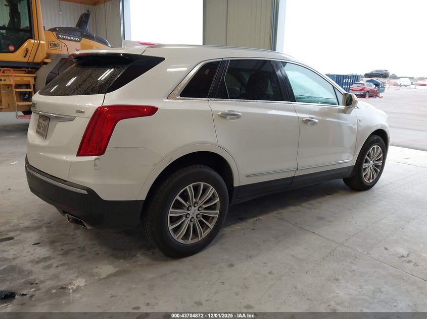 Vin: 1gyknbrs0hz137077, lot: 44200193, cadillac xt5 luxury 20174