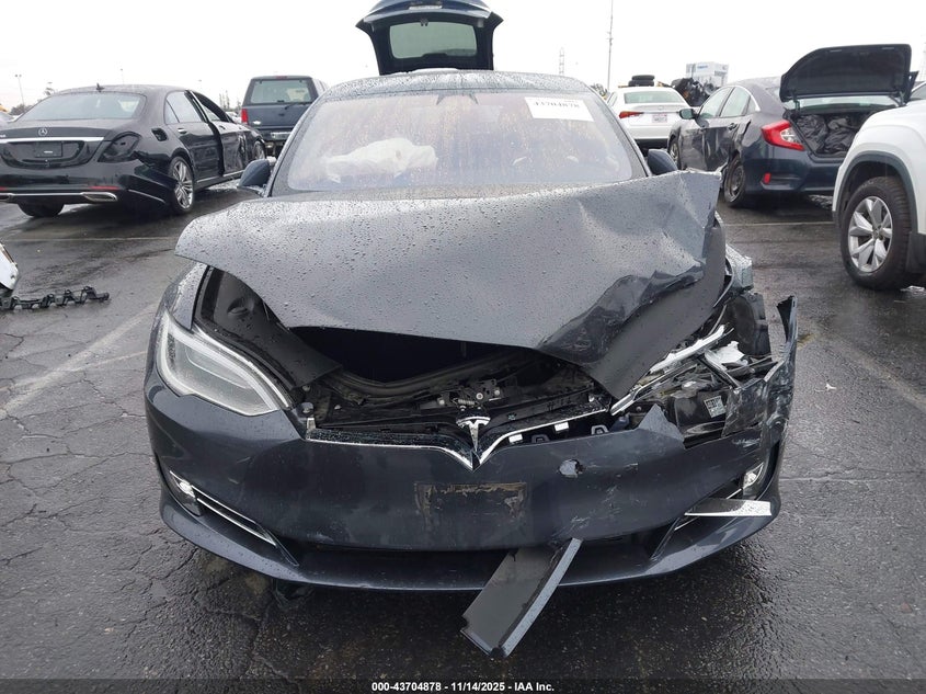 2017 Tesla Model S 100D/60D/75D/90D/P100D VIN: 5YJSA1E25HF223699 Lot: 43704878