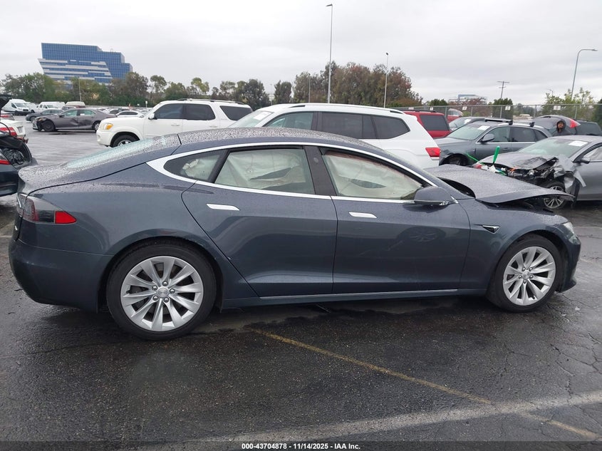 2017 Tesla Model S 100D/60D/75D/90D/P100D VIN: 5YJSA1E25HF223699 Lot: 43704878