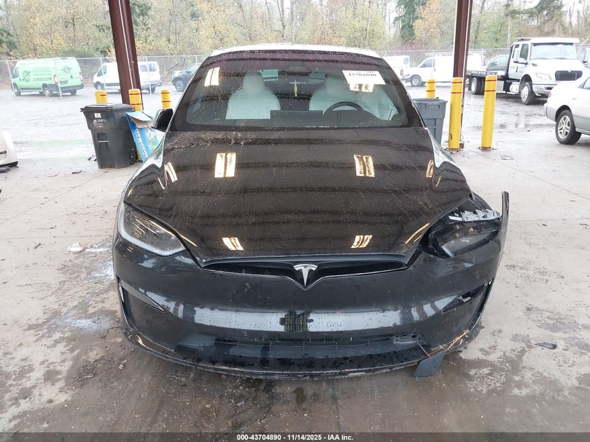 2024 Tesla Model X Plaid Tri Motor All-Wheel Drive VIN: 7SAXCBE67RF457369 Lot: 43704890